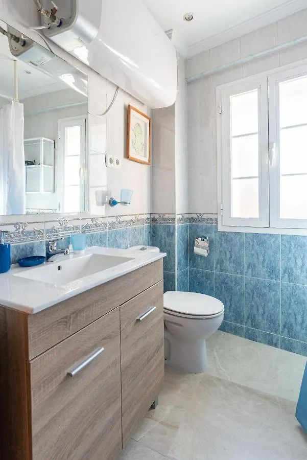 Rooms Breeze & Sun Malaga Guest house