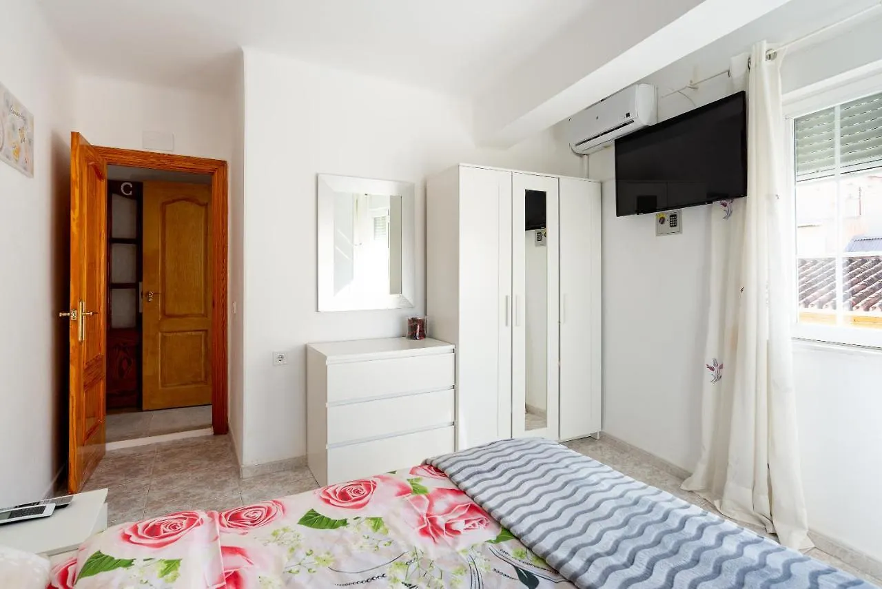 Rooms Breeze & Sun Malaga 0*,  Spain