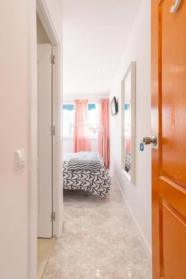 Guest house Rooms Breeze & Sun Malaga